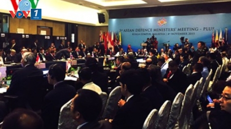 Hội nghị Bộ trưởng Quốc phòng ASEAN mở rộng kết thúc mà không thể đưa ra được một Tuyên bố chung (Thời sự đêm 4/11/2015)