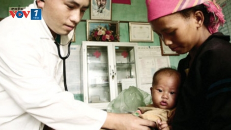 Đưa bác sỹ trẻ về huyện nghèo – cần giải pháp đồng bộ và lâu dài (2/12/2015)