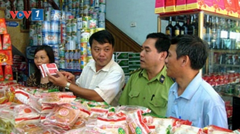 Quốc hội với cử tri ngày 02/02/2015: Luật vệ sinh an toàn thực phẩm chưa thực sự đi vào cuộc sống