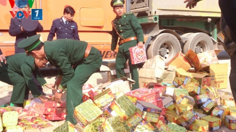 Chính phủ với người dân ngày 12/02/2015: Chỉnh sửa chính sách, nâng cao trách nhiệm của cơ quan và người dân để chống buôn lậu có hiệu quả hơn.