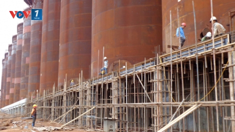 Kinh tế ngày 17/02/2015: Trực tết trên công trường Nhà máy Alumin Nhân Cơ.