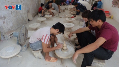 Kinh tế ngày 19/3/2015: Hiệu quả vốn vay cho làng nghề.