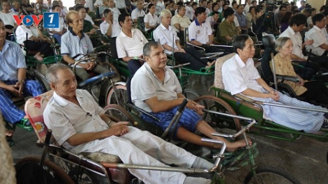 Thời sự chiều ngày 4/3/2015: Cả nước còn gần 90 nghìn người có công chưa được hưởng đầy đủ chính sách, hưởng sai chính sách; hơn 63 nghìn trường hợp tồn đọng hồ sơ
