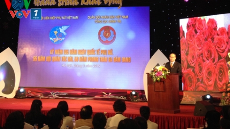 Thời sự chiều ngày 07/03/2015: Dự Lễ kỷ niệm 105 năm Ngày Quốc tế Phụ nữ và trao giải thưởng Kovalevskaia năm 2014, Ủy viên Bộ Chính trị, Chủ tịch Ủy ban Trung ương Mặt trận Tổ quốc Việt Nam Nguyễn Thiện Nhân yêu cầu, cấp ủy các cấp trong cả nước cần phấn đấu đạt tỉ lệ cấp ủy viên nữ không dưới 15%.