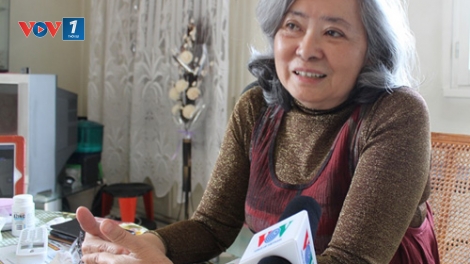 Thời sự chiều ngày 16/4/2015: Hôm nay, tại Tòa Đại hình Pháp diễn ra phiên xét xử đầu tiên vụ công dân người Pháp gốc Việt, Trần Tố Nga - nạn nhân chất độc da cam do quân đội Mỹ rải xuống Việt Nam kiện các công ty hóa chất của Mỹ.