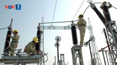 Kinh tế ngày 21/4/2015: Vận hành an toàn hệ thống truyền tải điện miền Bắc: đảm bảo cấp điện cho Thủ đô Hà Nội và cao điểm mùa khô.