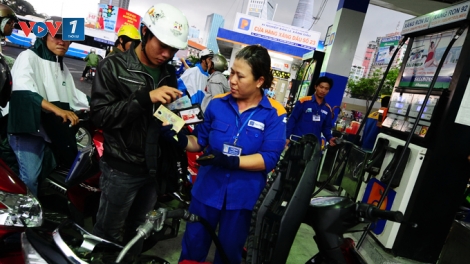 Chính phủ với người dân ngày 24/4/2015: Kiên trì điều hành giá theo cơ chế thị trường, minh bạch trong cách tính giá.