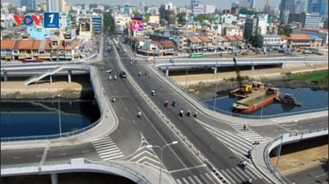 Chính phủ với người dân ngày 10/4/2015: Tái cơ cấu đầu tư công như thế nào cho hiệu quả?