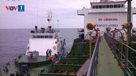 Quốc hội với cử tri ngày 10/4/2015: Tăng cường pháp luật đảm bảo an toàn giao thông hàng hải Việt Nam.