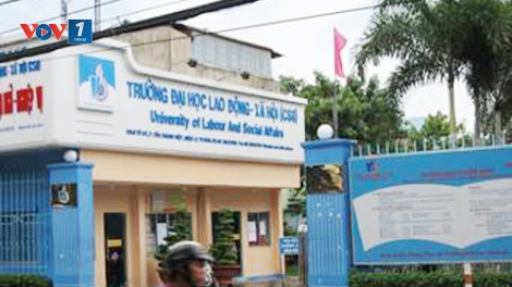 Pháp luật và đời sống ngày 25/5/2015: Những sai phạm và việc xử lý sai phạm tại Trường Đại học Lao động xã hội.