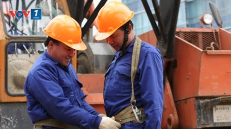 Kinh tế ngày 26/5/2015: Đẩy mạnh an toàn lao động tại doanh nghiệp.