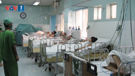 Thời sự đêm ngày 1/6/2015: Bộ Y tế yêu cầu các cơ sở khám chữa bệnh phải tăng cường chống nóng cho bệnh nhân và phòng chống dịch bệnh trong mùa hè.