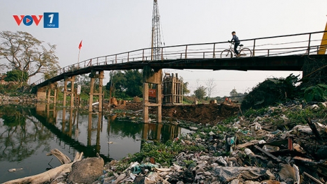 Những thách thức đặt ra cho môi trường nông thôn Việt Nam (Môi trường và phát triển ngày 13/7/2015)