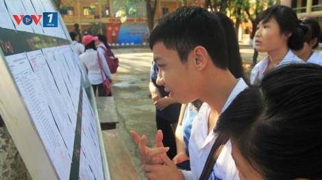 Thời sự đêm ngày 23/7/2015: Theo công bố của Bộ Giáo dục và Đào tạo, tỷ lệ đỗ tốt nghiệp trung học phổ thông bình quân chung năm nay là 91,58%