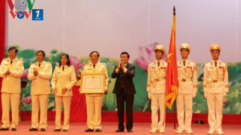 Thời sự chiều ngày 23/7/2015: Kỷ niệm 55 năm ngày thành lập ngành Kiểm sát nhân dân, Chủ tịch nước Trương Tấn Sang đặc biệt lưu ý: đội ngũ cán bộ, kiểm sát viên cần phải có dũng khí, có quyết tâm cao bảo vệ công lý.