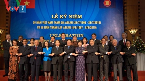 Thời sự đêm ngày 28/7/2015: Bộ Ngoại giao tổ chức trọng thể Lễ kỉ niệm 20 năm ngày Việt Nam tham gia Hiệp hội các quốc gia Đông Nam Á