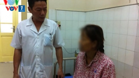 Thời sự đêm ngày 9/7/2015: Bộ Y tế khen thưởng cho 18 y, bác sỹ đã cứu sống một phụ nữ bị băng huyết nhiễm HIV.