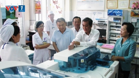 Chuyển giao kỹ thuật để giảm tải bệnh viện (Chính phủ với người dân ngày 9/7/2015)