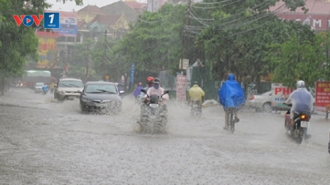 Thời sự chiều ngày 02/8/2015: Mưa to đến rất to đang bao trùm cả khu vực Bắc Bộ.