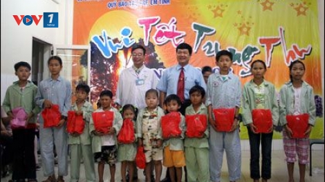 Hôm nay, nhiều địa phương trong cả nước đã tổ chức các hoạt động vui Tết Trung thu cho các bệnh nhi có hoàn cảnh khó khăn