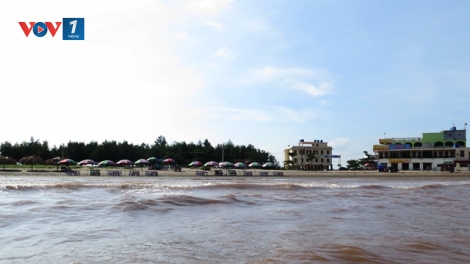 Đẩy sóng biển lùi xa, kéo chân trời gần lại ở xã Nam Cường, huyện Tiền Hải, tỉnh Thái Bình (31/10/2016)