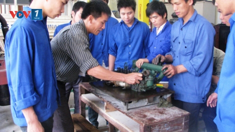 Cần có chiến lược cụ thể trong đào tạo nghề và giải quyết việc làm (11/10/2016)