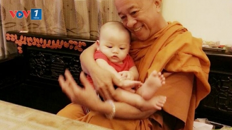 Hòa thượng Thích Thiện Chiếu, Phó ban Từ thiện xã hội, Trung ương Giáo hội Phật giáo Việt Nam chia sẻ về tính thiện và lòng nhân (10/11/2016)