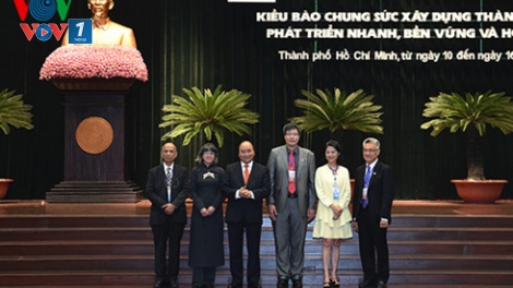Ở đâu có người Việt, ở đó có Việt Nam (14/11/2016)