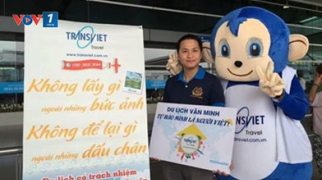 Trước những hành vi thiếu văn minh của người dân Việt Nam khi đi du lịch nước ngoài, Hiệp hội Du lịch Việt Nam chính thức phát động chiến dịch “Nâng cao hình ảnh du khách Việt”. (Thời sự chiều 16/4/2016)