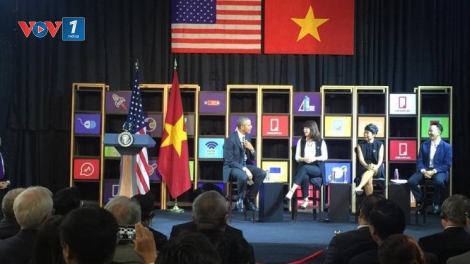 Trò chuyện với cộng đồng khởi nghiệp của Việt Nam, Tổng thống Obama nhấn mạnh: Việt Nam có nền văn hóa kinh doanh đang bắt đầu phát triển, vì thế phải tăng cường năng lực giáo dục (Thời sự đêm 24/5/2016)