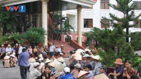 Vì sao đơn thư khiếu nại vượt cấp vẫn chưa giảm (18/5/2016)