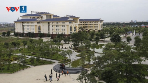 Bộ Giáo dục và Đào tạo khẳng định, chưa cho phép trường Đại học Kinh doanh và Công nghệ Hà Nội tuyển sinh ngành Y đa khoa (Thời sự đêm 6/6/2016)