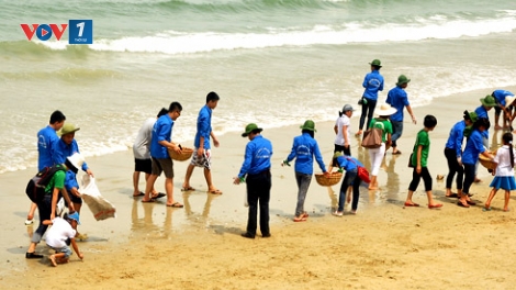 Cùng hành động giữ màu xanh của biển. (8/6/2016)