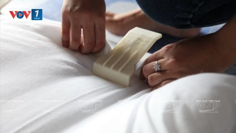 Nghệ nhân Trần Văn Vinh: Người trăn trở để bảo tồn và phát triển nghề Bông Trát Cầu truyền thống. (5/7/2016)