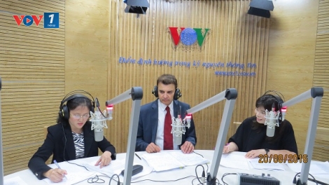 Câu chuyện của người phát minh phương pháp mới trong điều trị các bệnh về da liễu (20/8/2016)
