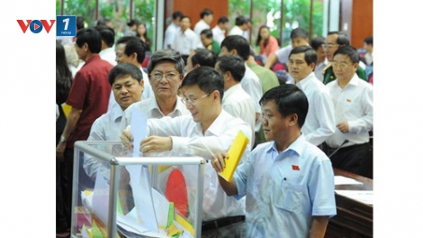 Lấy phiếu, bỏ phiếu tín nhiệm – công cụ kiểm soát quyền lực (31/8/2016)