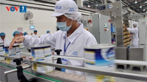 Bộ Tài chính thông báo, sẽ thực hiện thoái vốn tại Công ty cổ phần Sữa Việt Nam ngay trong năm nay và 9 doanh nghiệp lớn khác vào đầu năm tới (Thời sự đêm 12/9/2016)