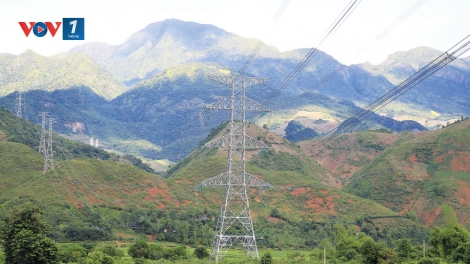 Sứ mệnh lịch sử của hệ thống truyền tải điện 500 KV. (02/9/2016)
