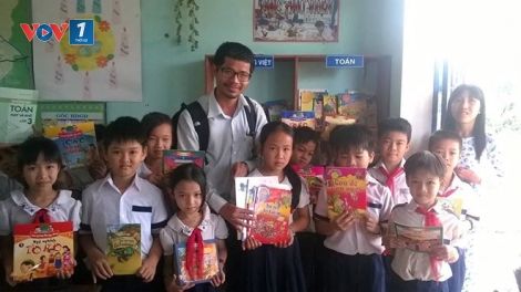 Người Sáng lập Chương trình Sách hóa nông thôn ở Việt Nam nhận giải thưởng “phổ biến tri thức” do Unesco trao tặng (8/9/2016)