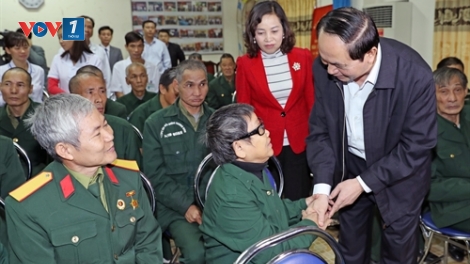 Chủ tịch nước Trần Đại Quang thăm Trung tâm điều dưỡng thương binh Nho Quan - Ninh Bình. (Thời sự đêm 10/01/2017)