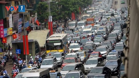 Ùn tắc nghiêm trọng trên tuyến đường cao tốc Cầu Giẽ - Ninh Bình, cửa ngõ phía nam của Thủ đô Hà Nội (Thời sự đêm 31/01/2017)