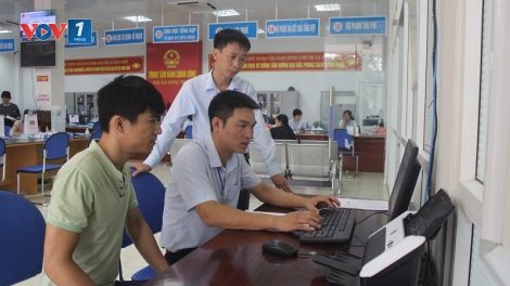 Đánh giá hành chính công bằng mạng xã hội và câu chuyện giấy phép con (19/0/2017)