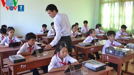 Tuyển sinh vào lớp 6: "Cởi trói" cho các trường hay tăng áp lực luyện thi (25/12/2017)