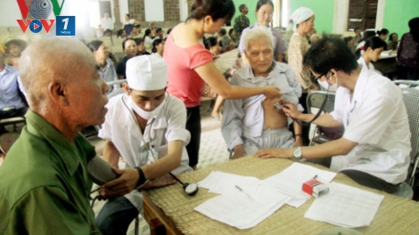 Người cao tuổi sống thọ nhưng chưa sống khỏe (22/12/2017)