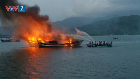 Bình Định: Cảnh báo nguy cơ cháy nổ tàu cá. (20/3/2017)