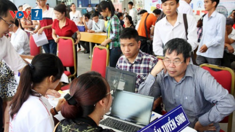Các trường Đại học thuộc nhóm xét tuyển phía Nam lo thiếu chỉ tiêu (Thời sự đêm 29/7/2017)