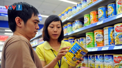 Phải đăng ký và kê khai giá sữa bán lẻ dành cho trẻ em dưới 6 tuổi kể từ 10/8 tới đây (7/8/2017)