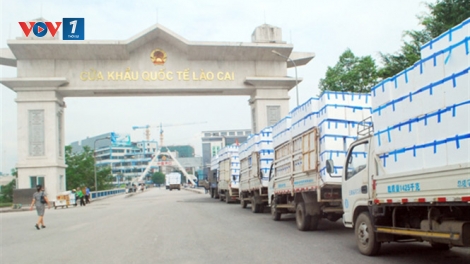 Giải bài toán giảm ùn tắc hàng hóa xuất nhập khẩu tại Cửa khẩu biên giới Việt Trung (30/8/2017)