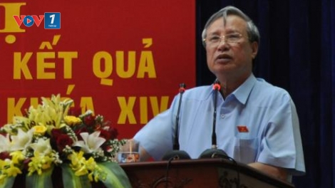 Bộ Chính trị phân công ông Trần Quốc Vượng, Ủy viên Bộ Chính trị, Chủ nhiệm Ủy ban Kiểm tra Trung ương tham gia Thường trực Ban Bí thư trong thời gian ông Đinh Thế Huynh, Thường trực Ban Bí thư điều trị bệnh (Thời sự đêm 01/8/2017)