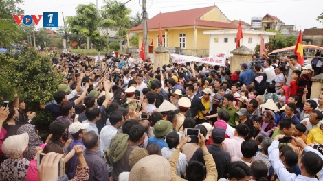 Loạt bài “Cấp ủy ở đâu khi địa bàn xảy ra điểm nóng”? Phần 3 “Gần dân, lấy dân làm gốc - Bài học không bao giờ cũ” (24/8/2018)